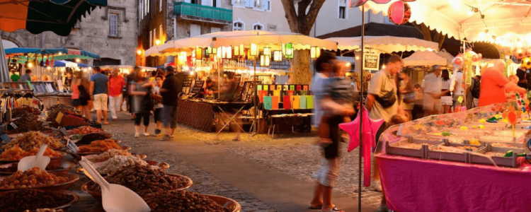 Marché nocturne Vallon Pont d'Arc